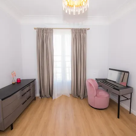 Sea Pearl Luxury By The Croisette And The Апартаменты Канны