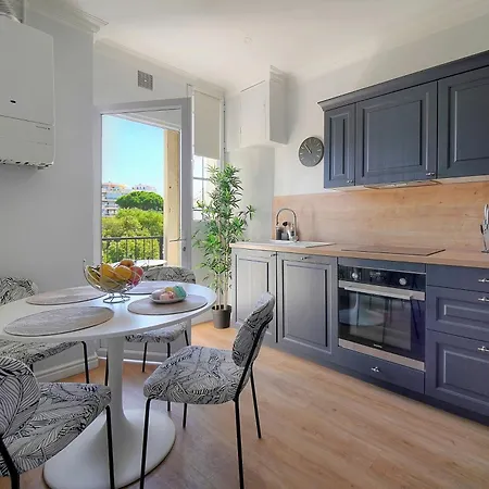 Sea Pearl Luxury By The Croisette And The Apartmán Cannes